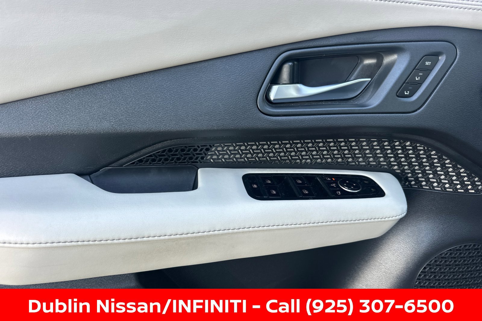 Certified 2023 Nissan Ariya FWD image 12