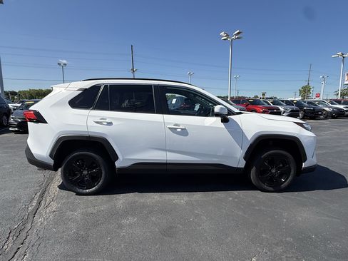 Used 2024 Toyota RAV4 XLE AWD/4WD image 10
