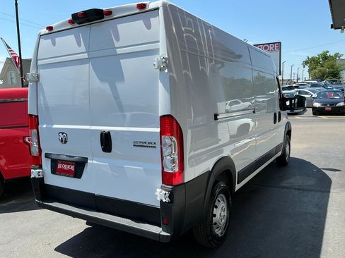 Used 2023 RAM ProMaster 2500 FWD image 4