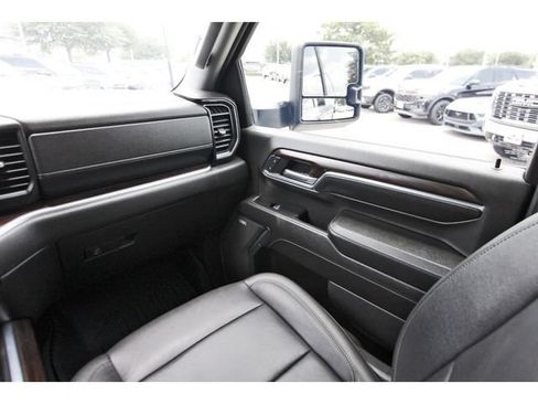 Used 2024 GMC Sierra 2500 SLT w/ Texas SLT Premium Package AWD/4WD image 8