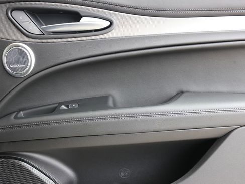 New 2025 Alfa Romeo Stelvio Sprint image 27