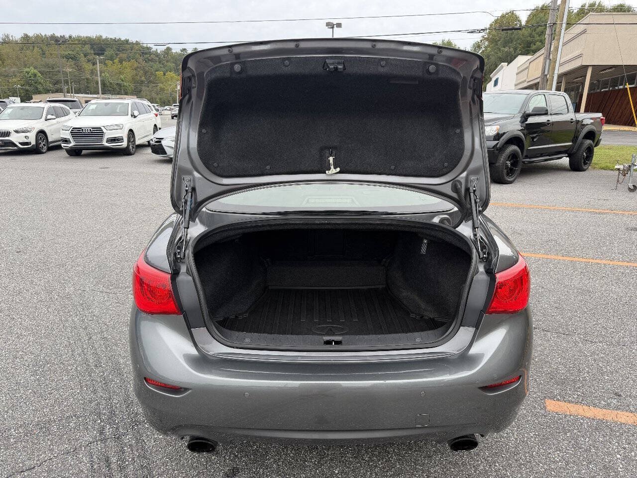 Used 2017 INFINITI Q50 Sport AWD/4WD image 24