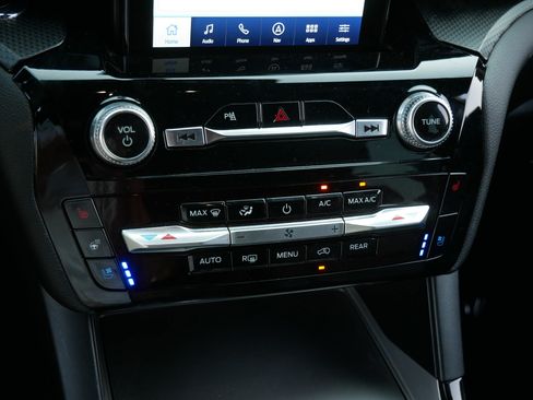 Certified 2023 Ford Explorer ST w/ Technology Package AWD/4WD image 23