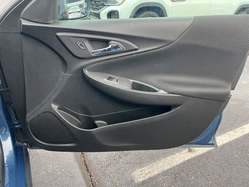 Used 2024 Chevrolet Malibu LT image 30