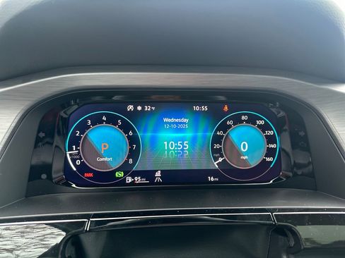 New 2026 Volkswagen Atlas Cross Sport SE image 8