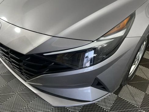 Used 2023 Hyundai Elantra SE w/ Preferred Accessory Package image 47