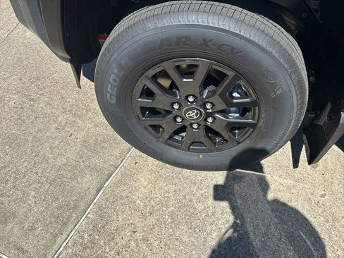 New 2026 Toyota 4Runner SR5 image 37