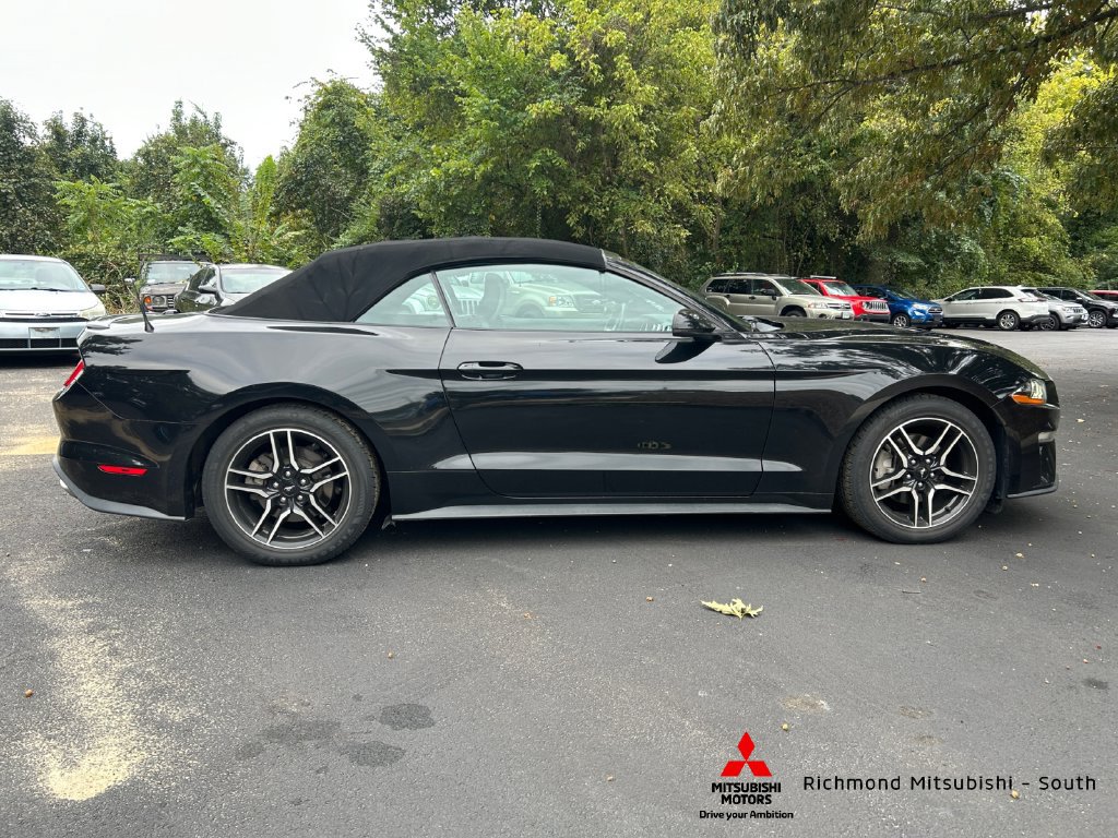 Used 2019 Ford Mustang Premium RWD image 28
