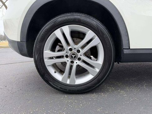 Used 2018 Mercedes-Benz GLA 250 4MATIC image 32