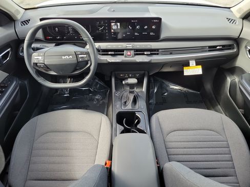 Used 2025 Kia K4 EX FWD image 17
