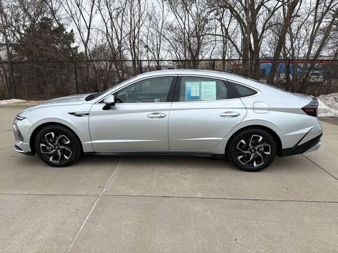 Used 2024 Hyundai Sonata SEL image 2