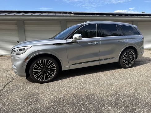 Used 2020 Lincoln Aviator Black Label w/ Dynamic Handling Package AWD/4WD image 8