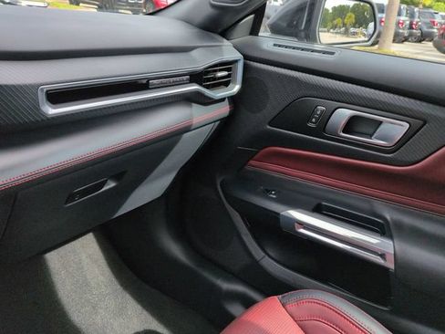 Used 2025 Ford Mustang GT Premium RWD image 15