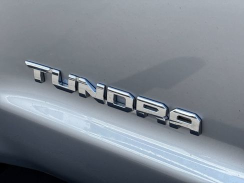 Used 2018 Toyota Tundra SR5 AWD/4WD image 30