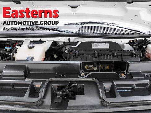 Used 2021 Chevrolet Express 2500 w/ Driver Convenience Package image 7