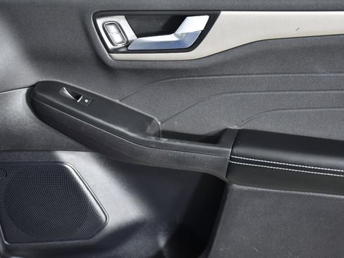 Used 2022 Ford Escape SEL w/ Technology Package image 28