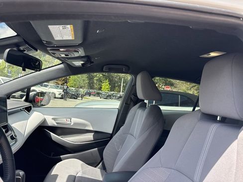 Used 2024 Toyota Corolla SE image 17