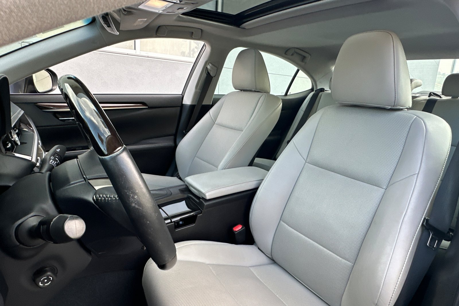 Used 2017 Lexus ES 350 FWD image 5