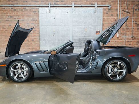 Used 2013 Chevrolet Corvette Grand Sport w/ 3LT Preferred Equipment Group RWD image 26