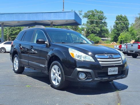 Used 2014 Subaru Outback 2.5i Premium AWD/4WD image 1