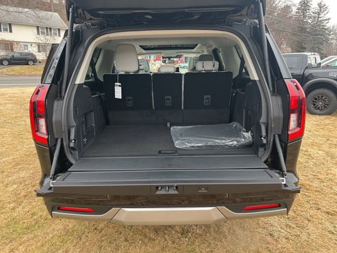 New 2026 Ford Expedition Max Platinum w/ Platinum Ultimate Package image 11