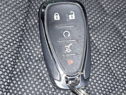 Used 2020 Chevrolet Blazer LT image 32