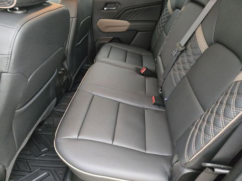 New 2026 GMC Canyon Denali image 21