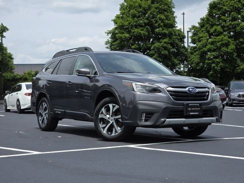 Used 2022 Subaru Outback Limited AWD/4WD image 2