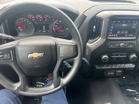 Used 2022 Chevrolet Silverado 1500 Custom RWD image 6
