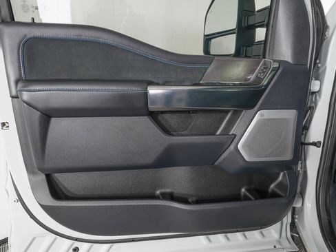 Used 2026 Ford F450 Platinum image 14