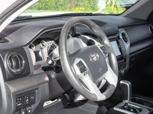 Used 2017 Toyota Tundra SR5 w/ SR5 Upgrade Package image 18