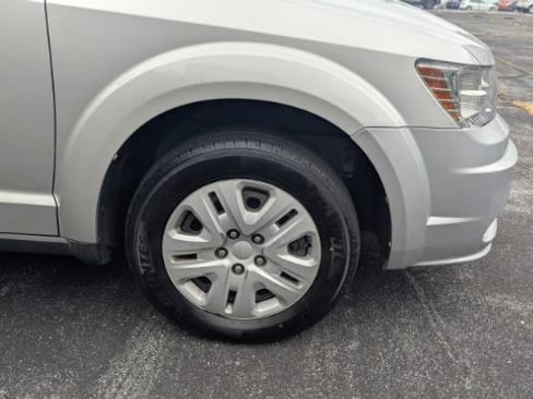 Used 2013 Dodge Journey American Value Package FWD image 11