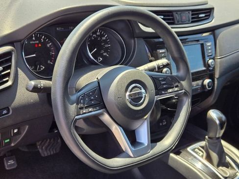 Used 2018 Nissan Rogue S FWD image 18