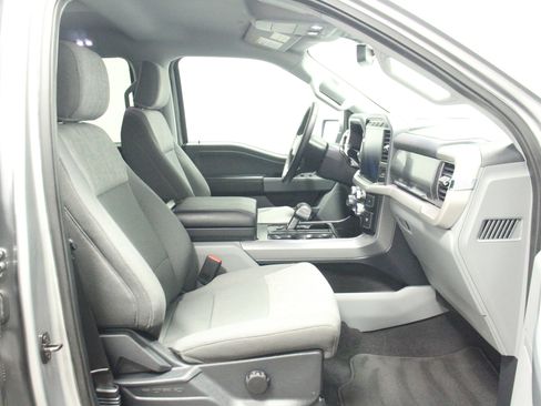 Used 2023 Ford F150 Lightning XLT image 17