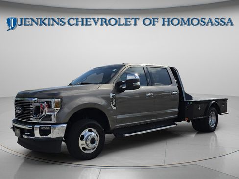 Used 2022 Ford F350 Lariat w/ Lariat Ultimate Package AWD/4WD image 9