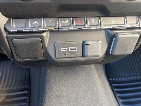 New 2026 Chevrolet Silverado 1500 Custom Trail Boss image 17