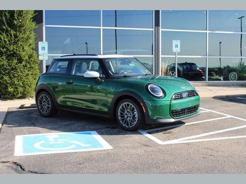 Used 2025 MINI Cooper S FWD image 1