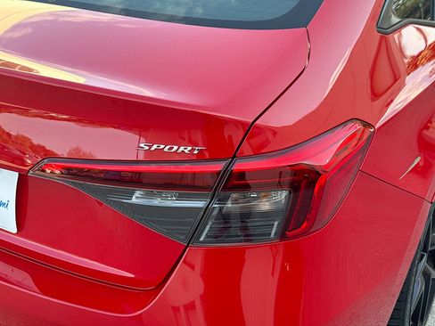 Used 2023 Honda Civic Sport image 26