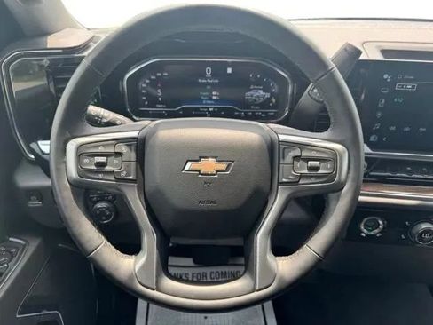 Used 2023 Chevrolet Silverado 1500 LT AWD/4WD image 24