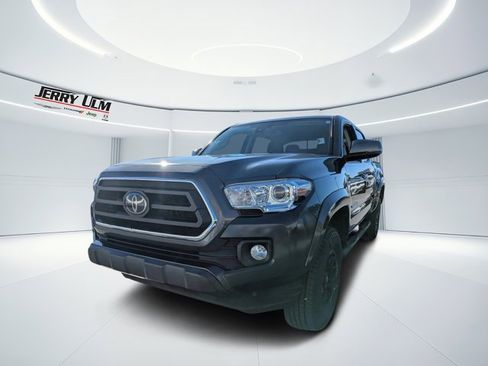 Used 2022 Toyota Tacoma SR5 image 6
