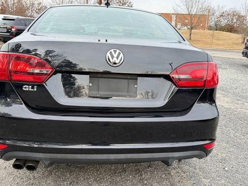 Used 2013 Volkswagen Jetta GLI image 9