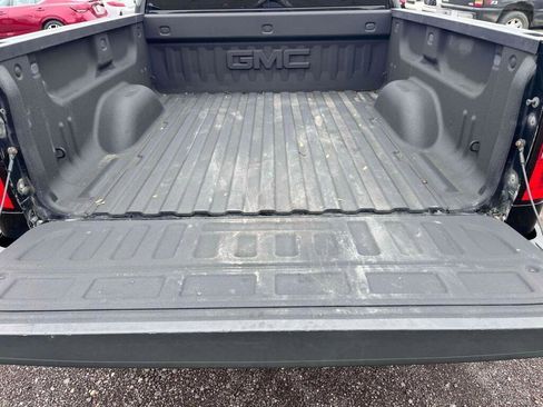 Used 2017 GMC Sierra 1500 SLE w/ Elevation Edition AWD/4WD image 19