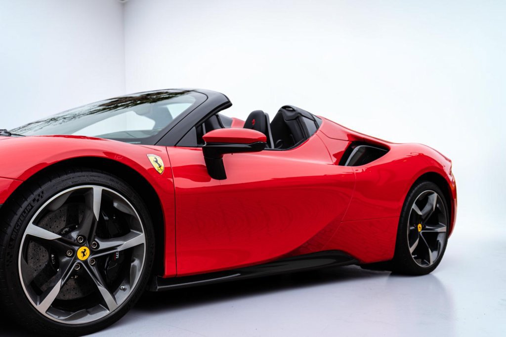 Certified 2022 Ferrari SF90 Spider AWD/4WD image 32