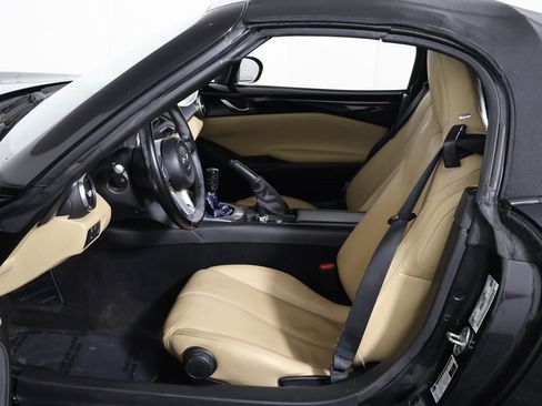 Used 2016 MAZDA MX-5 Miata Grand Touring image 31