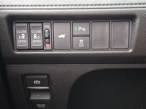 Used 2025 Honda Odyssey Touring image 26