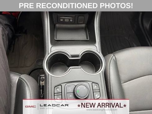 Used 2023 GMC Terrain SLT w/ Elevation Edition AWD/4WD image 28