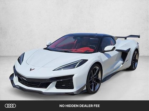 Used 2025 Chevrolet Corvette Z06 w/ Stealth Interior Trim Package RWD image 1