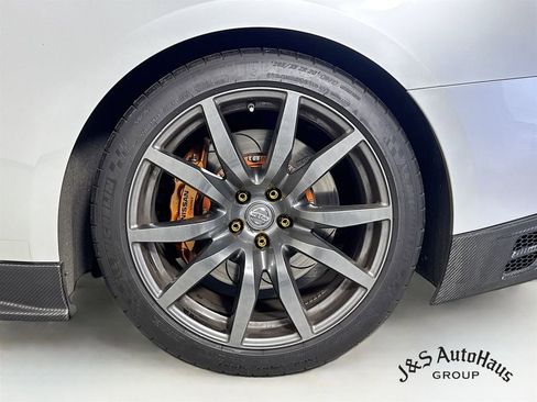 Used 2013 Nissan GT-R Premium AWD/4WD image 40