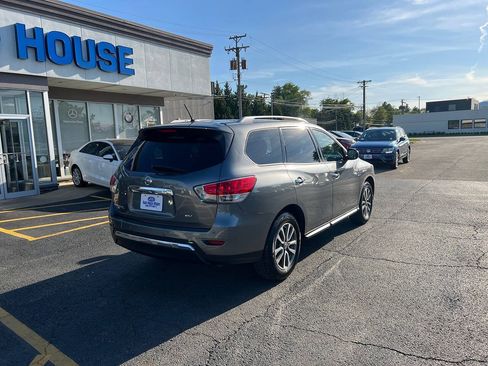 Used 2015 Nissan Pathfinder SV FWD image 10