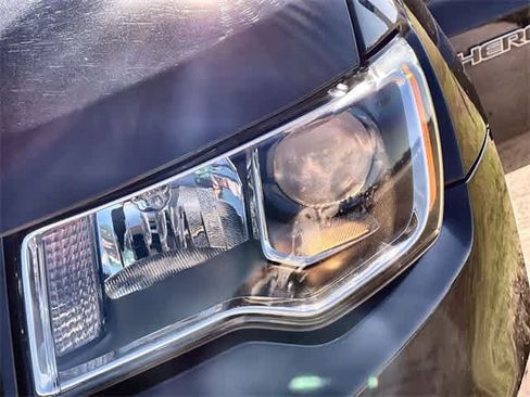 Used 2019 Jeep Grand Cherokee Limited image 24